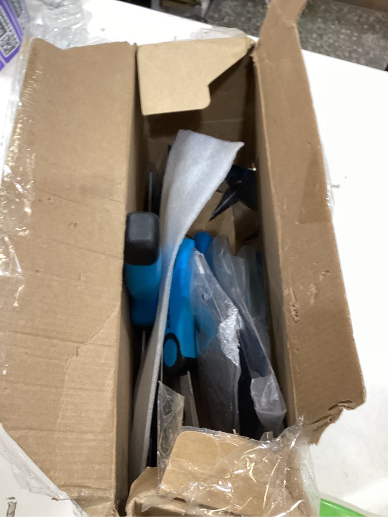 Condition photo showing Good Condition for kezers drywall hand tool kit, 7 pieces 3" 4" 5" 6" 8" 12" stainless steel drywall knife with metal hammer end, includes putty knife, taping knife, and 12" mud pan with ergonomic grip for drywall work ?t-0456