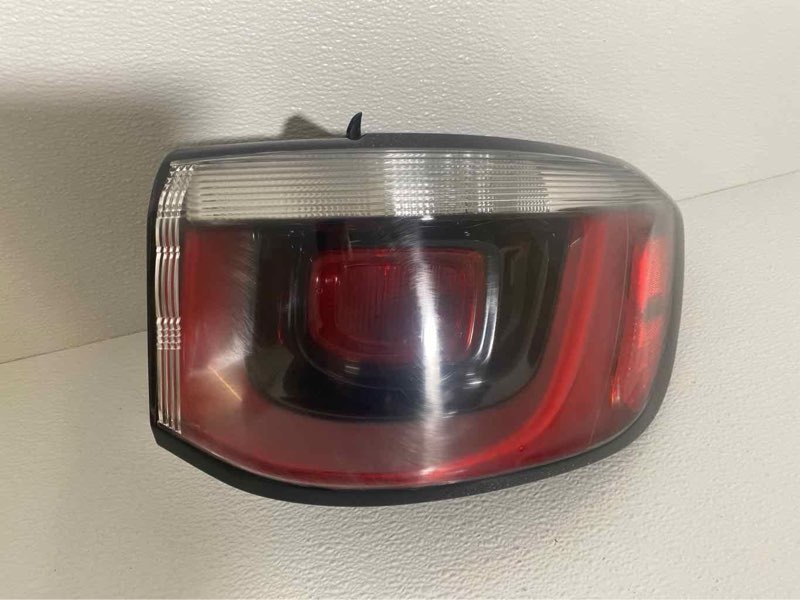 17 - 21 Jeep Compass New Style Passenger Side Tail Light USED OEM 55112684AB
