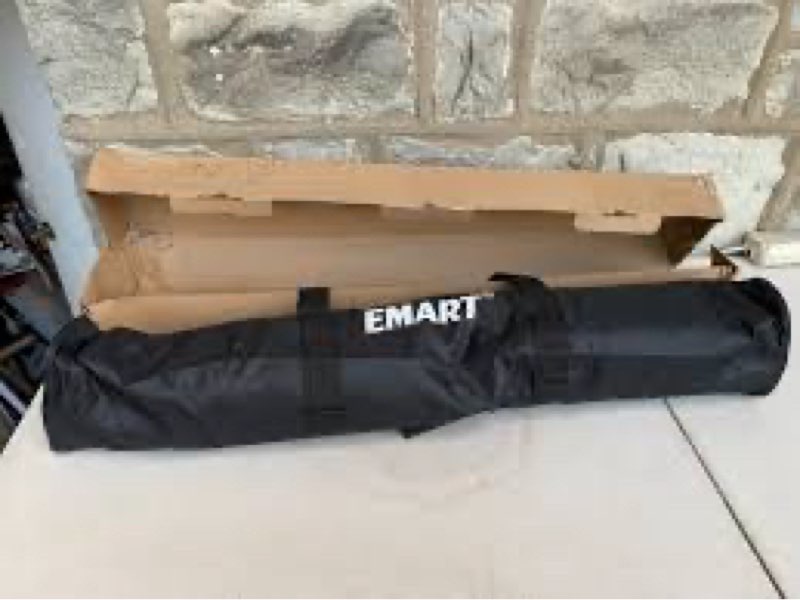Condition photo showing New/Like New for emart adjustable backdrop stand