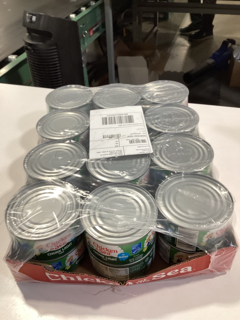 Condition photo showing New/Like New for chicken of the sea wild caught chunk light tuna, 5 ounce cans, 24-count – high protein 100% classic chunk tuna in water – delicious, easy, nutritious ready to eat meals chunk light tuna in water 5 ounce (pack of 24)