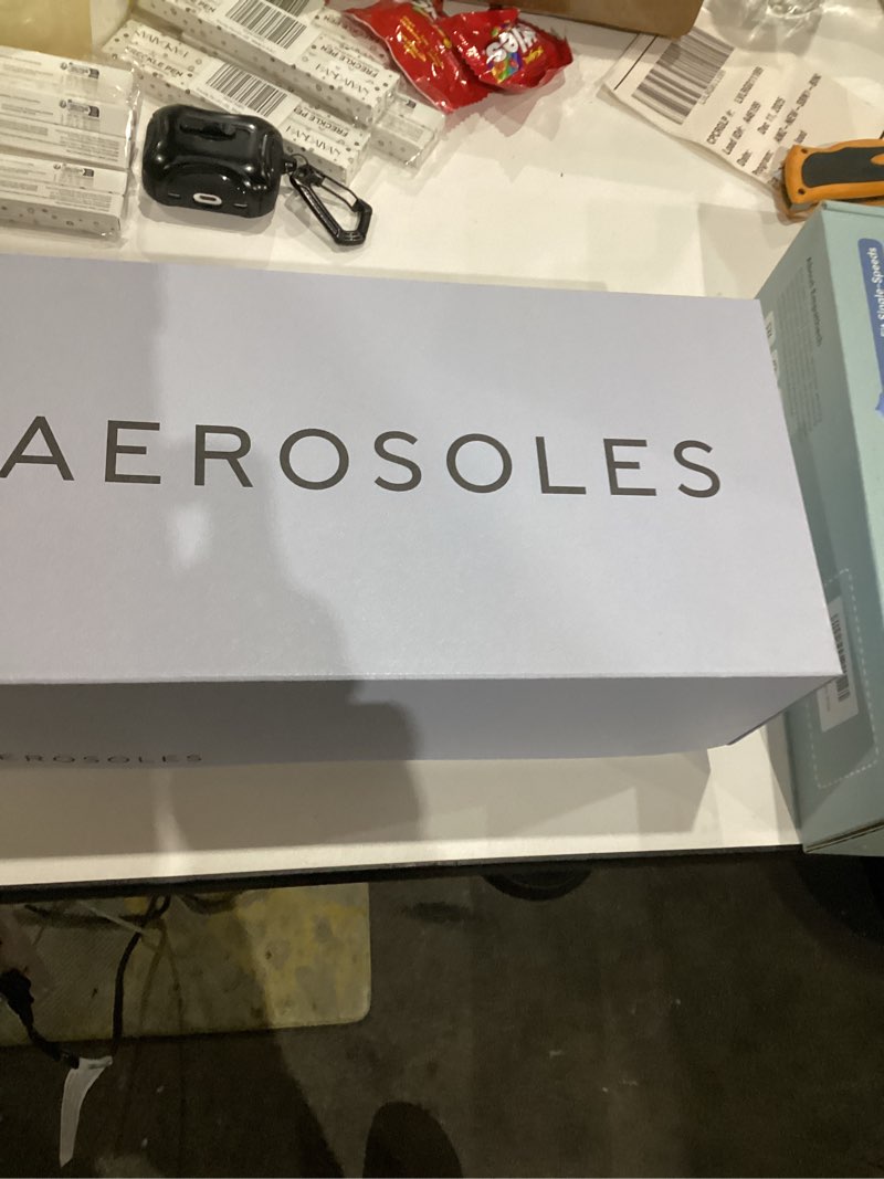 Condition photo showing New/Like New for Aerosoles Womens IN CONCHLUSION Flat Sandal 5 Natural/Navy Floral Embroidered Linen