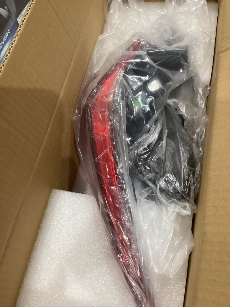 Condition photo showing Good Condition for silscvtt rh outer tail light assembly replacement for toyota camry xle xse 2025 passenger side 81550