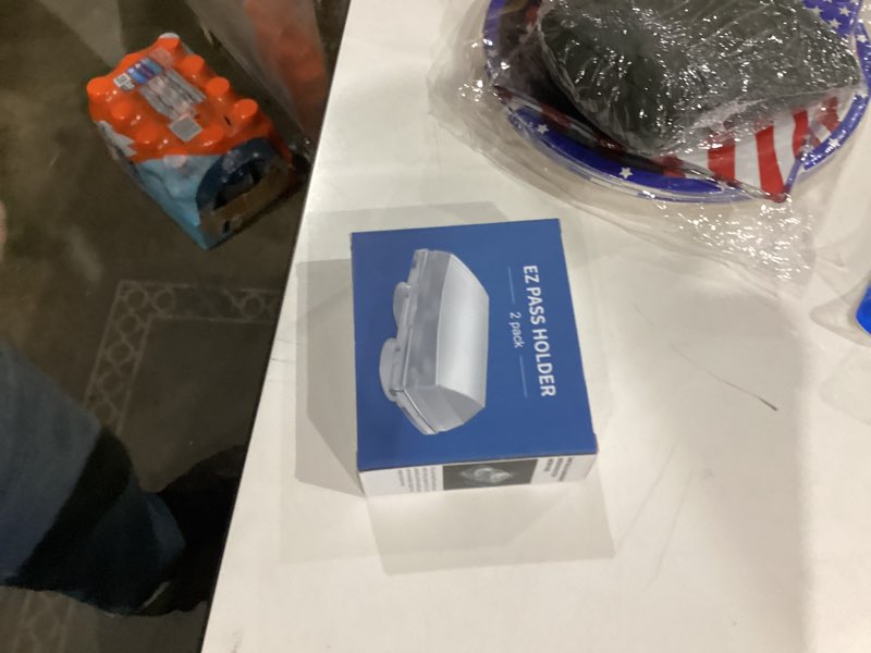 Condition photo showing New/Like New for Zeyitian Ez Pass Holder Black 1 Pack - Super Strong Suction Cups for Windshield, Toll Pass Transponder Holder for EZ Pass/iPass