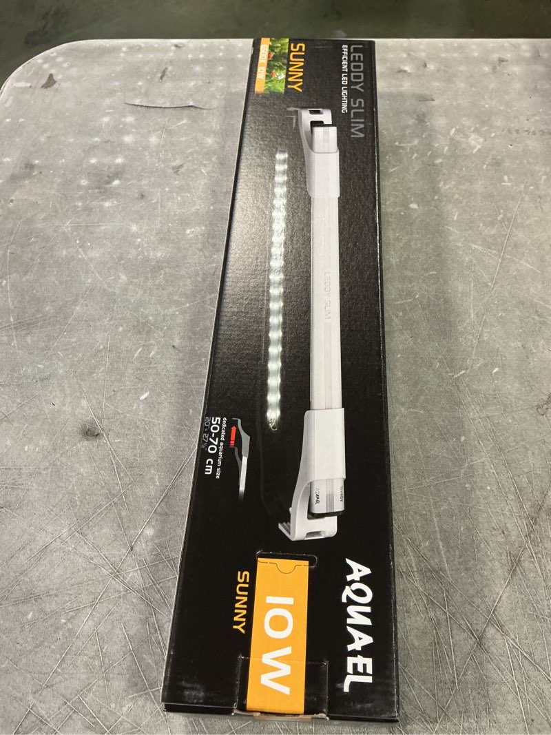 Condition photo showing New/Like New for Aquael Leddy Slim Plant Premium Aquarium Light White  10W 20 -27.5