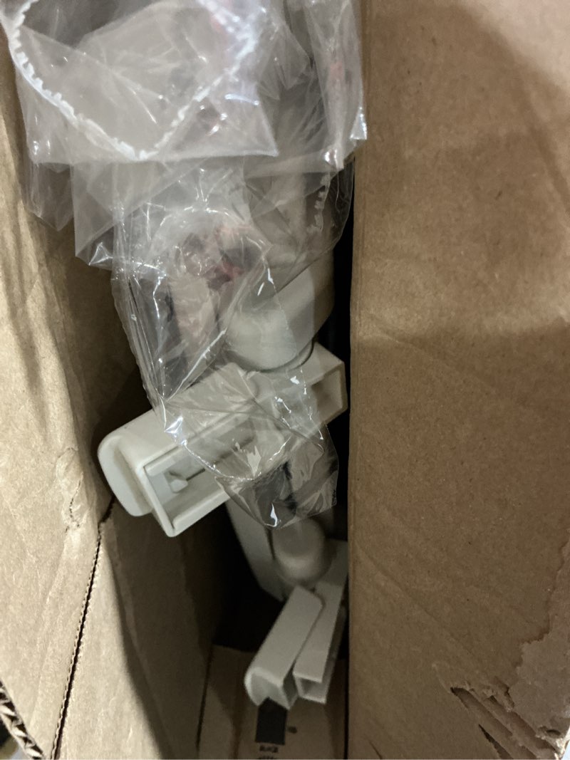 Condition photo showing Good Condition for mayfair 847slow 000 kendall slow-close, removable enameled wood toilet seat that will never loosen, 1 pack - round - premium hinge, white (b07zqr1rmn)