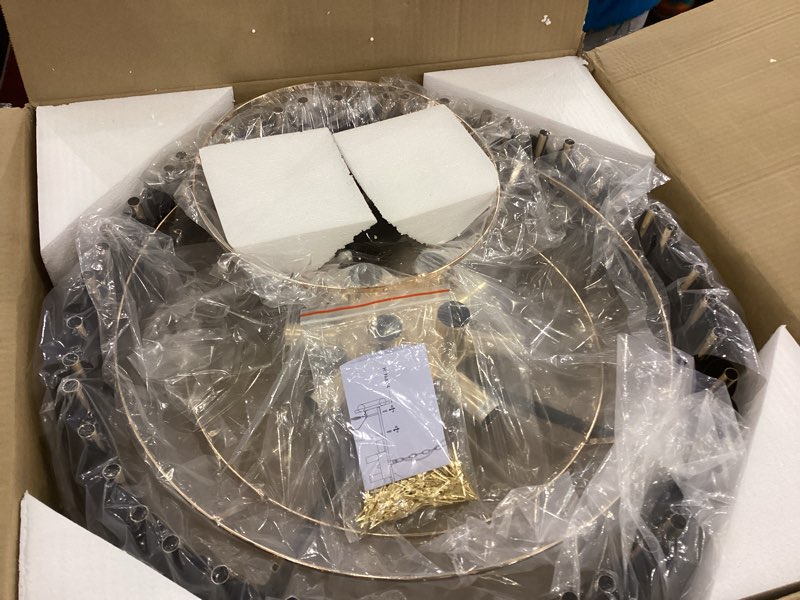 Condition photo showing New/Like New for Soilsiu Modern Crysta..om, L23.5\"x W17.5\"