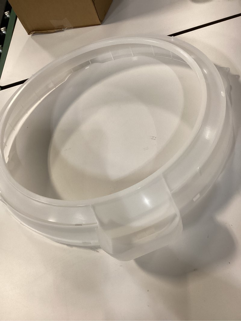 Condition photo showing Good Condition for Whirlpool WPW10531289 Tub Ring