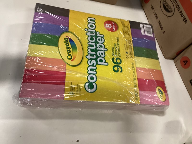 Condition photo showing New/Like New for Crayola 2020893 9 x 12 in. Construction Paper Pad with 96 Sheets  Assorted Color