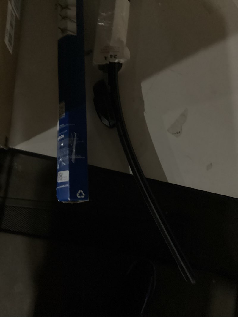 Condition photo showing As Is for BOSCH 22A22B ICON Beam Wiper Blades - Driver and Passenger Side - Set of 2 Blades (22A & 22B) Front (22A & 22B) ICON Combo Pack (Front)