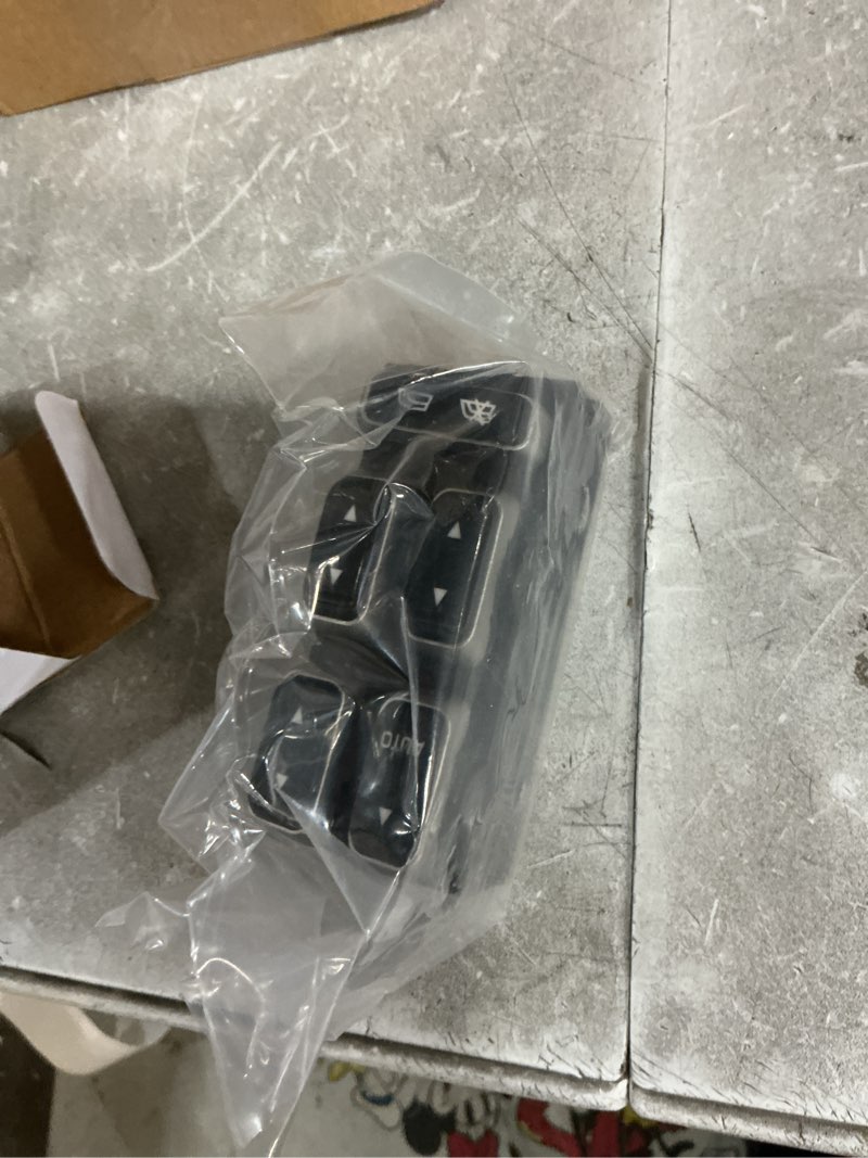 Condition photo showing New/Like New for power window switch fits for lincoln town car 2003-2008,driver side control door vidrios master switch oem 5w1z-14529-ba 901-326 3w1z14529ba