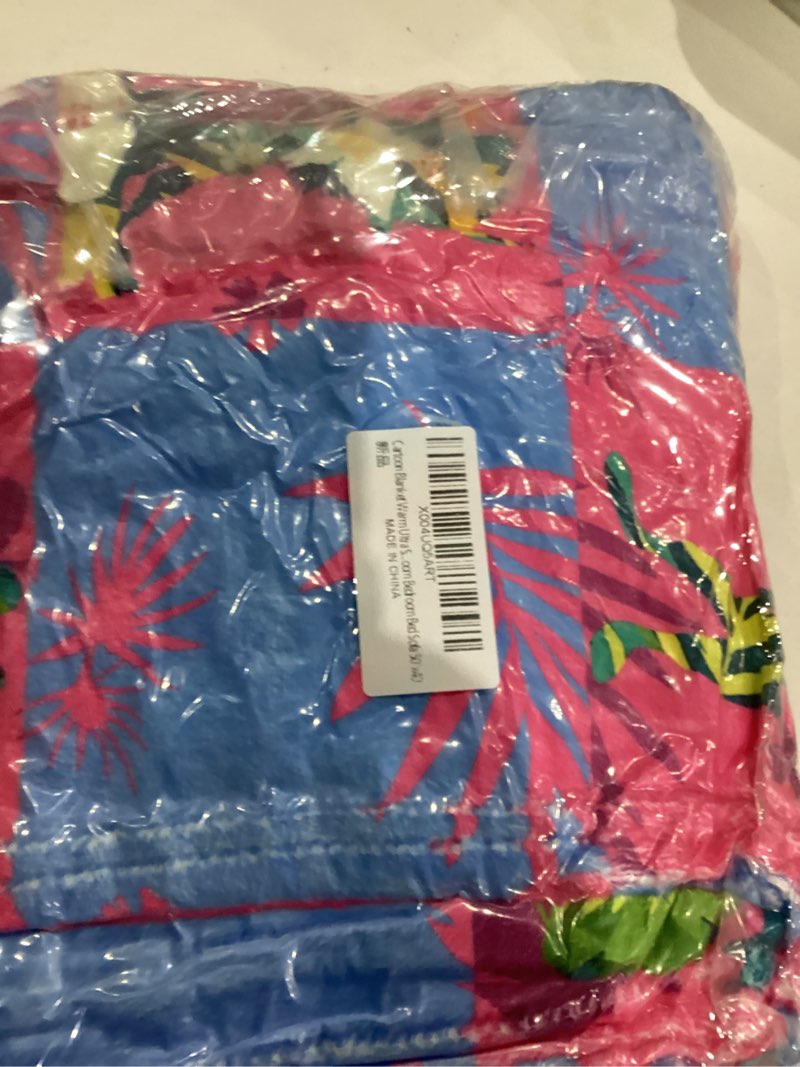 Condition photo showing New/Like New for Zooto Blanket Warm Ultra Soft Throw Blanket for Living Room Bedroom Bed Sofa 50"x40" Black 50"x40"