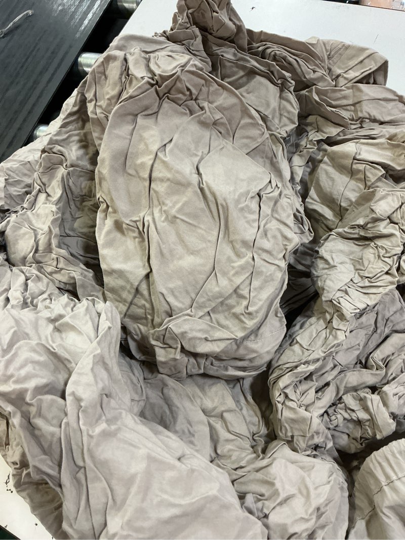 Condition photo showing As Is for organic crisp percale sheet set, king, dove