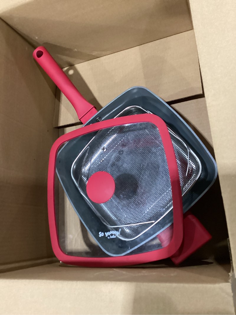 Condition photo showing New/Like New for So Yummy by bella 3 Piece Square Pan Set, Aluminum Cookware Set w EverGood™ Ceramic Nonstick Coating?, Dishwasher Safe Silicone & Glass Lids, Oven Safe & All Stovetop Compatible, 4.5Qt, Red