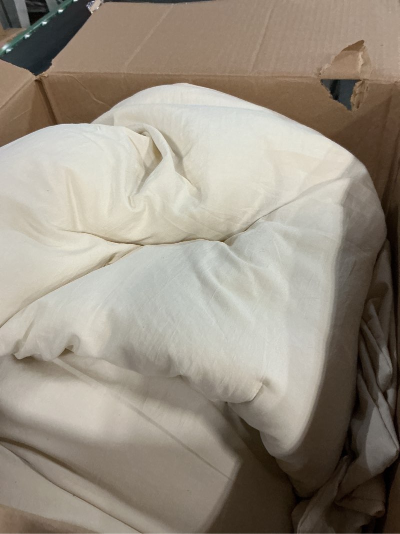 Condition photo showing As Is for Bedsure Oversized Queen Comforter Set, Beige Soft Prewashed Bedding for All Seasons, 3 Pieces GentleSoft™ Bed Set, 1 Lightweight Comforter (98"x98") and 2 Pillowcases (20"x26") Oversized Queen(98"x98") 01 - Beige