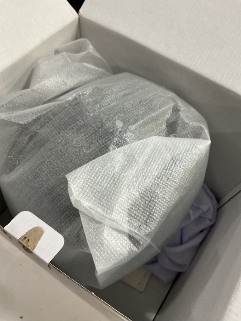 Condition photo showing New/Like New for poc meninx