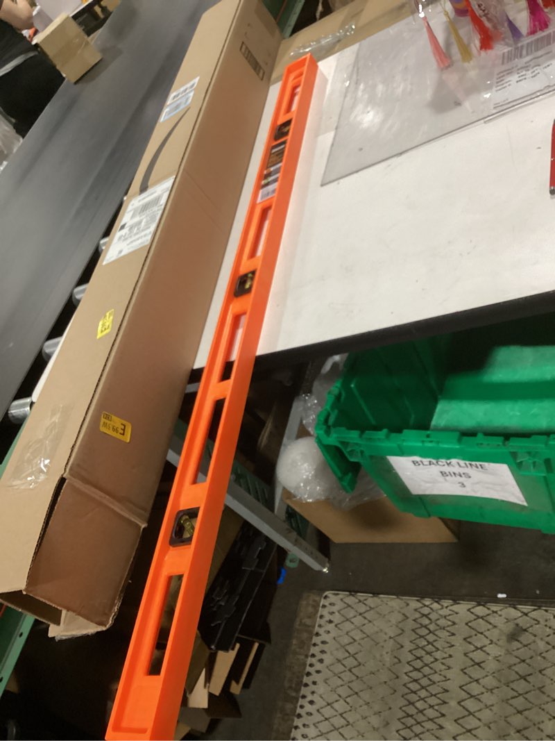 Condition photo showing Good Condition for johnson level & tool 1760-4800 digital box level, 48", orange, 1 level 48 inch