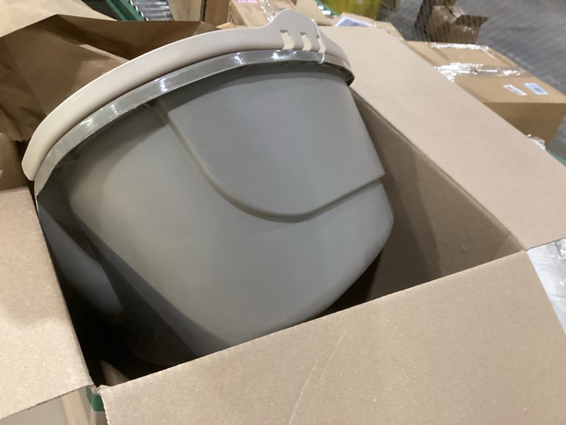 Condition photo showing Good Condition for Amazon Basics Cat Litter Box with Lid, No-Mess, Standard, unisex, Charcoal, 26 in x 23 in x 20 in