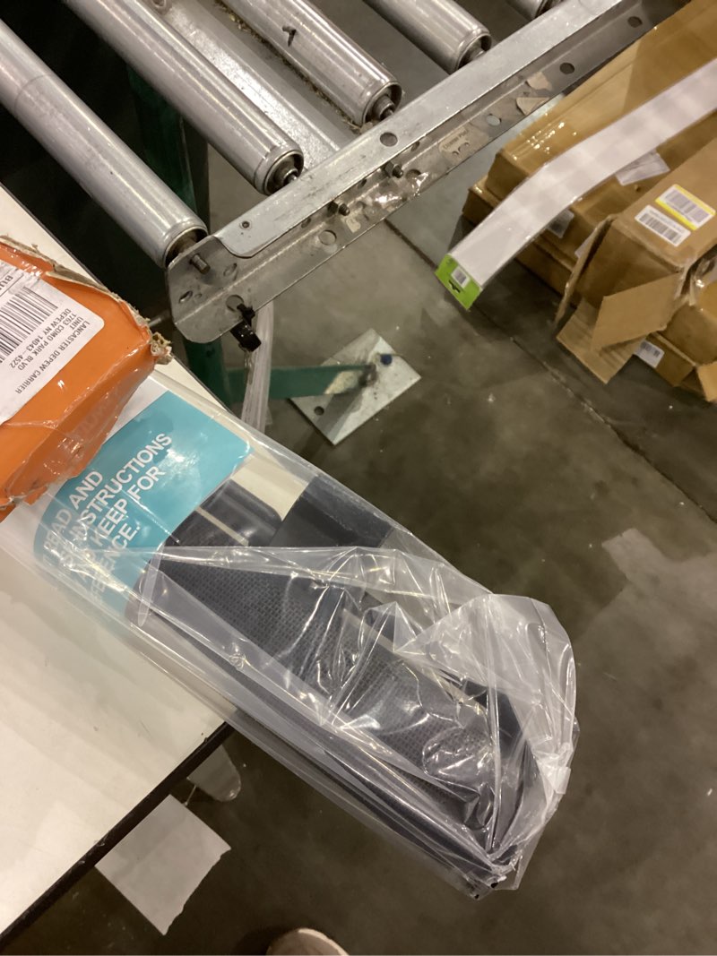 Condition photo showing Good Condition for Mesh partition