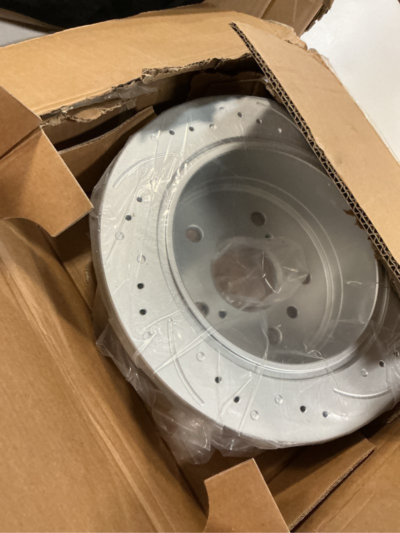 Condition photo showing Good Condition for motorevo front brake pads and rotors kit compatible with 1992-1996 totota camry (v6 3.0l only), 2000-2001 (4 cylinder; 2.2l; with 15'' wheels) geomet coated front rotors drilled & slotted discs camry 92-96 v6 3.0l, 00-01 v4; 2.2l; 15'' front