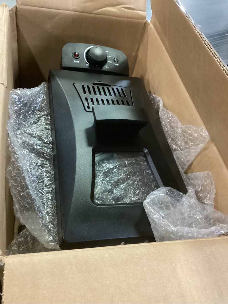 Condition photo showing Good Condition for Amazon Basics 3.2-Qt (3.0L) Deep Fryer with 12-Cup Oil Capacity, Adjustable Temperature, Easy Draining Basket, Stainless Steel Exterior, Viewing Window, 1500W, Black & Silver 3.2-Qt, Black & Silver