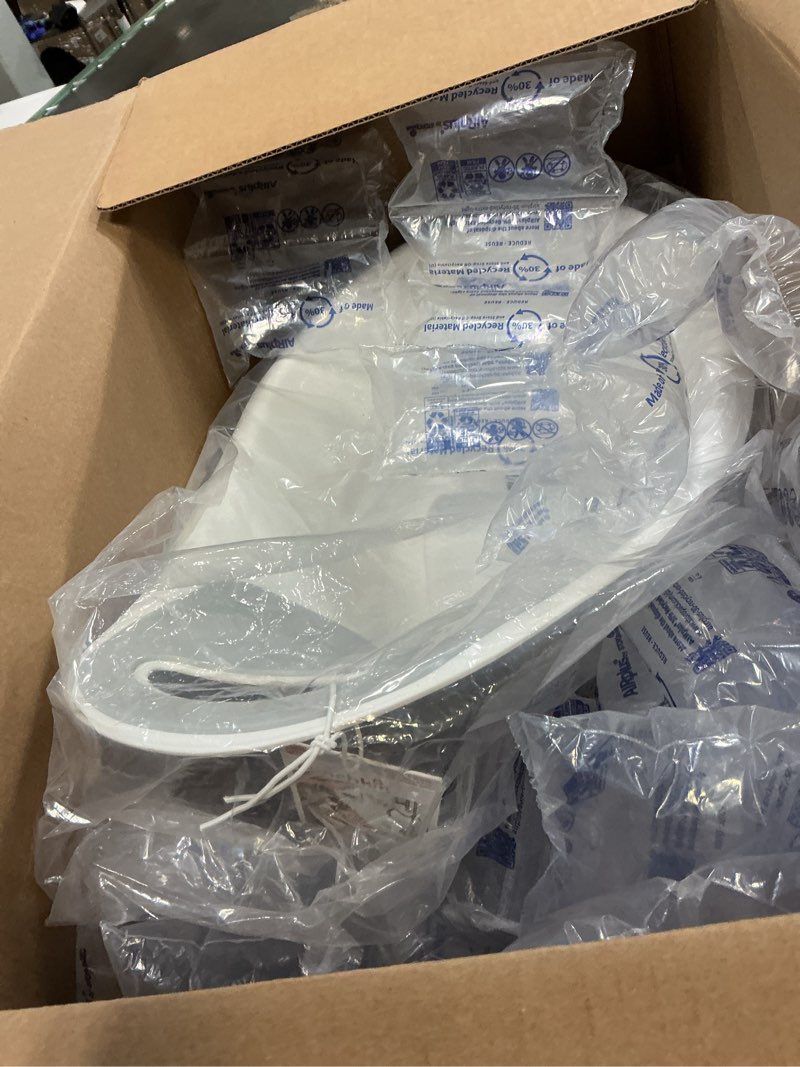 Condition photo showing Good Condition for Munchkin® Sit & Soak™ Baby Bath Tub, 0-12 Months, White, 25 x 16.25 x 15 Inch