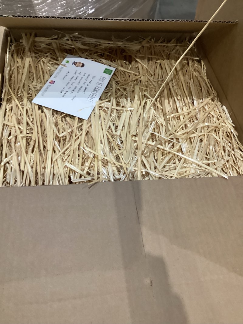 small pet select - golden wheat straw bedding, 100% natural plant material, soft animal bedding litt