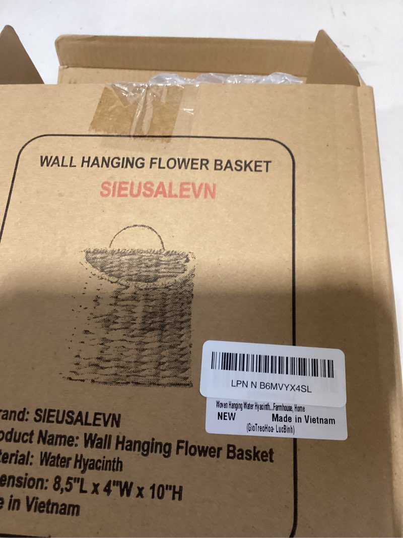 Condition photo showing New/Like New for Woven Hanging Wicker Basket for Door, Handmade Rattan Hanging Wall Baskets for Garden Farmhouse Home PP Imitation Rattan