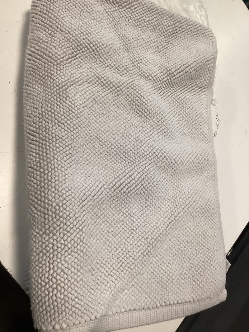 Condition photo showing As Is for turkish cotton bath mat bundle, one size, silver