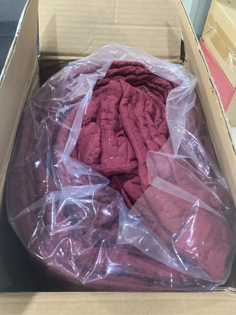 Condition photo showing New/Like New for Love's cabin King Size Quilt Bedding Set Burgundy Bedspreads - Bed Lightweight Bedspread Comforter - Coin Pattern Bedding Coverlet for All Season - 3 Pieces (1 Quilt, 2 Pillow Shams) King (106"x96") Coin Pattern Burgundy