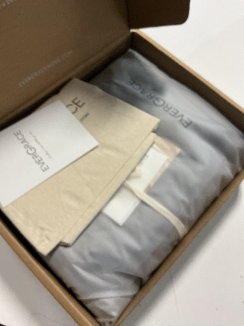 Condition photo showing New/Like New for evergracehome tencel lyocell cooling duvet cover set queen size 3 piece, 100% natural eucalyptus lyocell fiber from austria, luxury silky soft comforter cover with 2 shams, charcoal gray, 92"x88" charcoal gray full/queen (92" x 88")