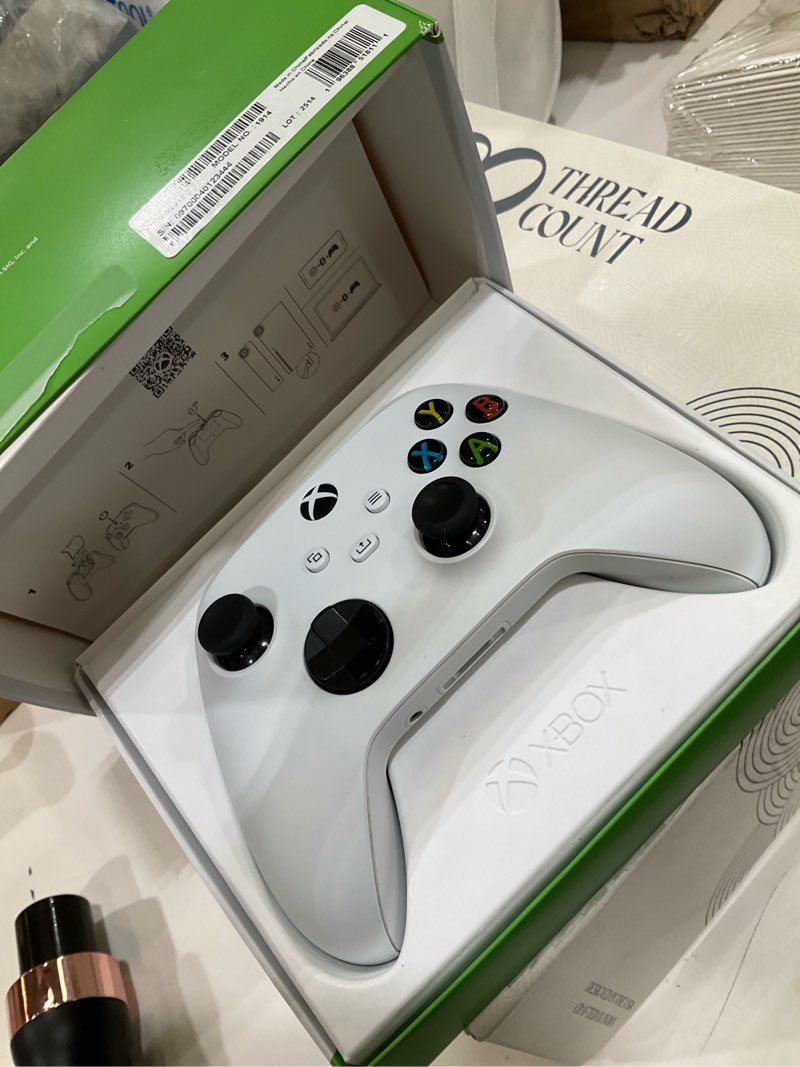 Condition photo showing Good Condition for microsoft xbox wireless controller - robot white