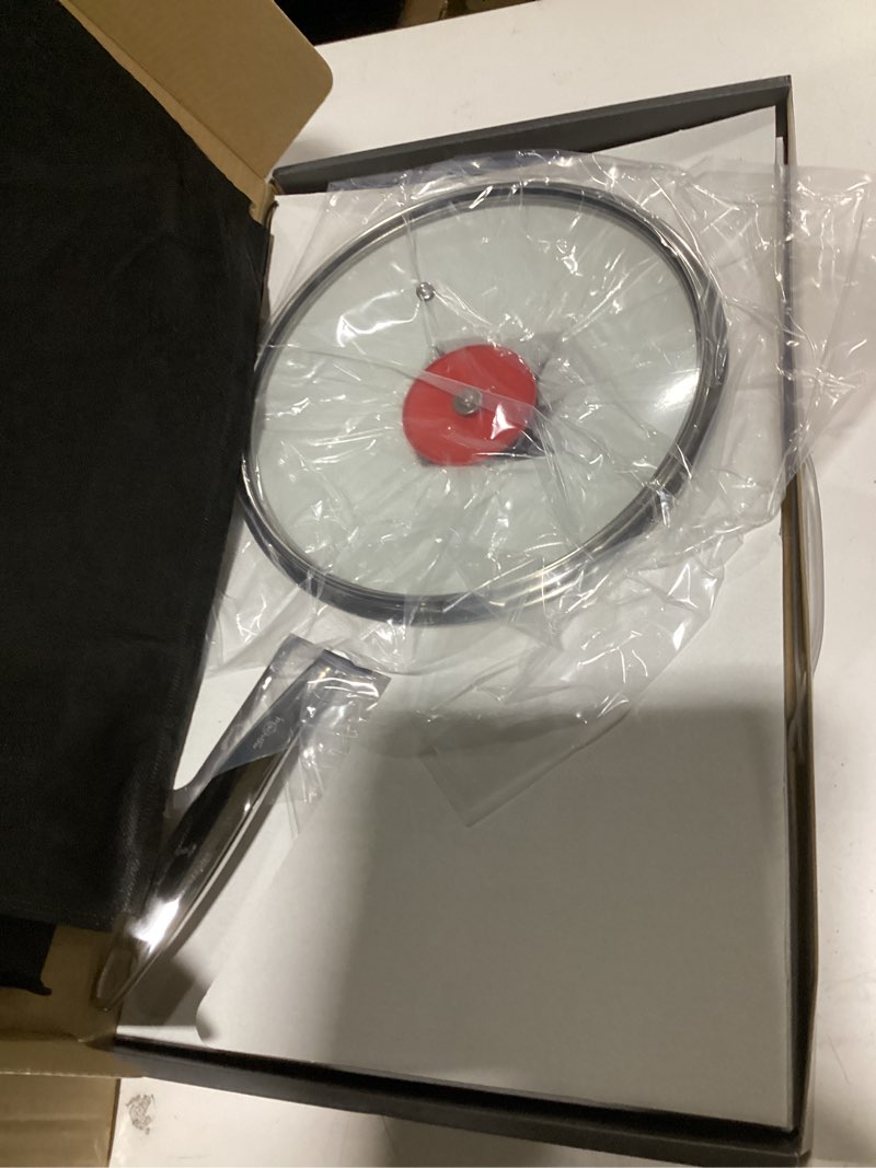 Condition photo showing New/Like New for 9.45 inch titanium pan,99.6% titanium frying pan for cooking healthy non-toxic cookware with lid plateful pan for even heating, induction compatible, oven & broiler safe 9.45in