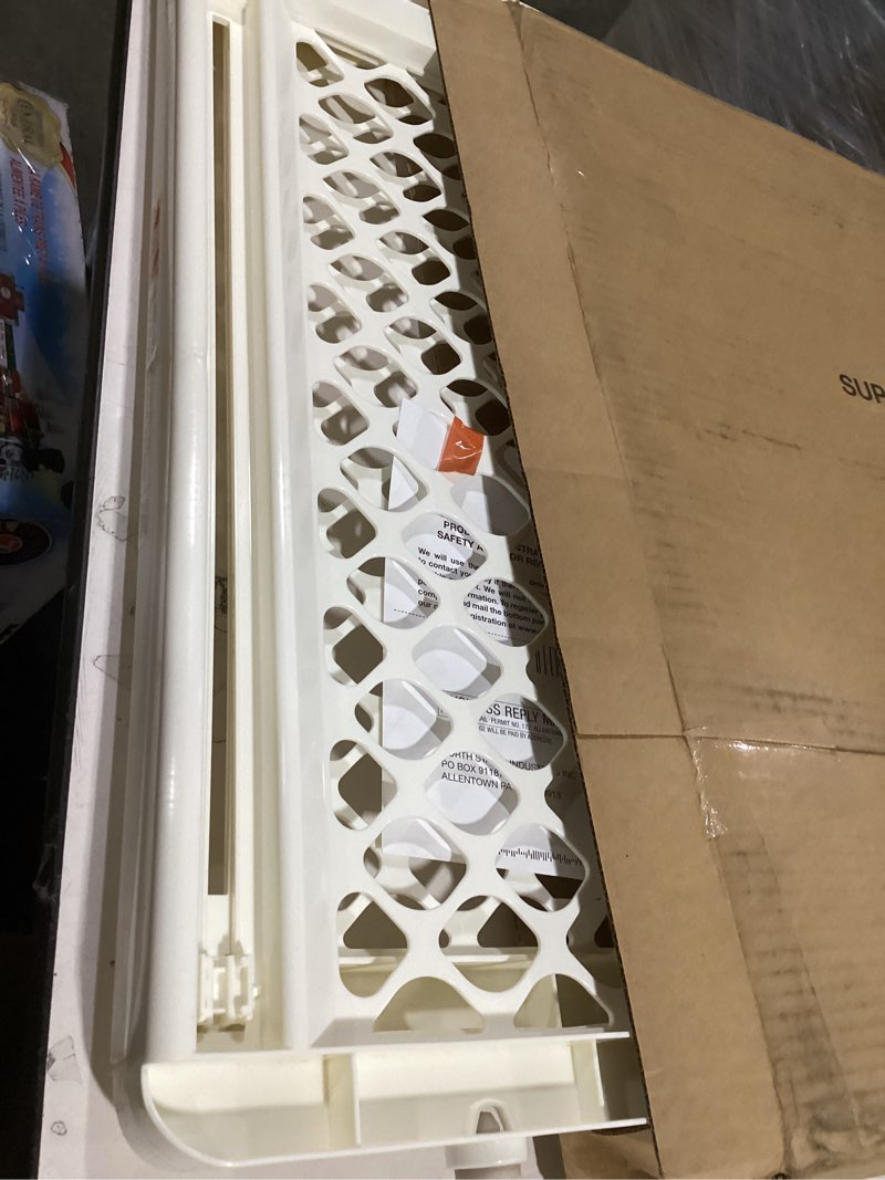 Condition photo showing Good Condition for Toddleroo by North States - Supergate Ergo Baby Gate: Plastic Baby Gate for Stairs & Doorways - Adjustable Indoor Safety Gate - Made in USA - 26 to 42 Inches Wide - 26 Inches Tall - Ivory