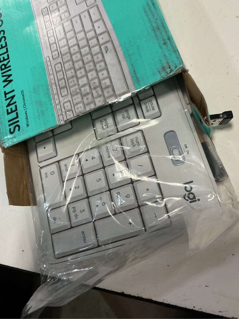 Condition photo showing Good Condition for logitech mk295 wireless mouse & keyboard combo with silenttouch technology, full numpad, advanced optical tracking, lag-free wireless, 90% less noise - off white off-white