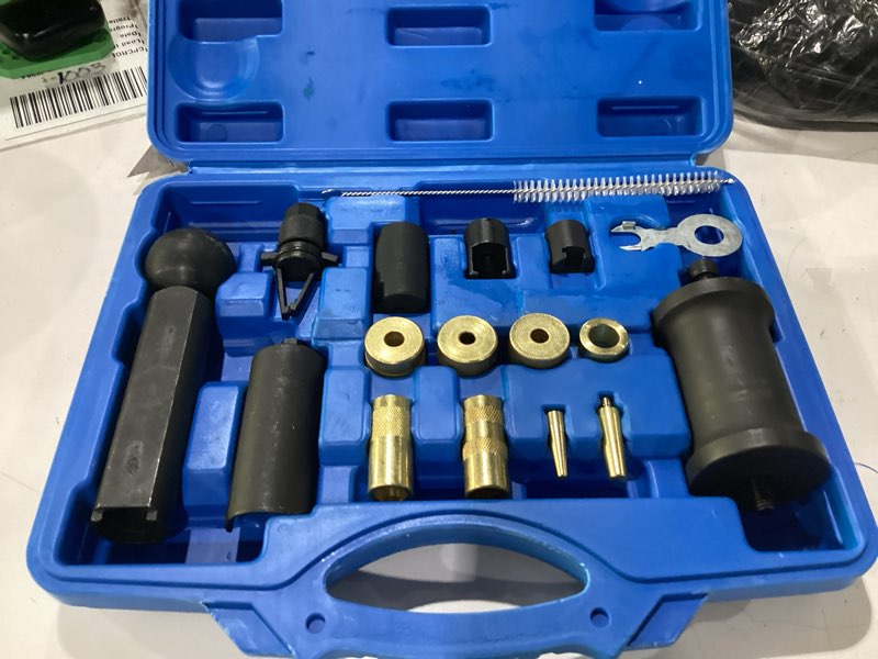 Condition photo showing Good Condition for t10133 fuel injector puller removal set injector seal installer service tool kit compatible with audi vw 1.4 1.6 1.8 2.0 2.7 3.0 3.2 3.6 v6 4.2 v8 fsi petrol 18pc gasoline kit