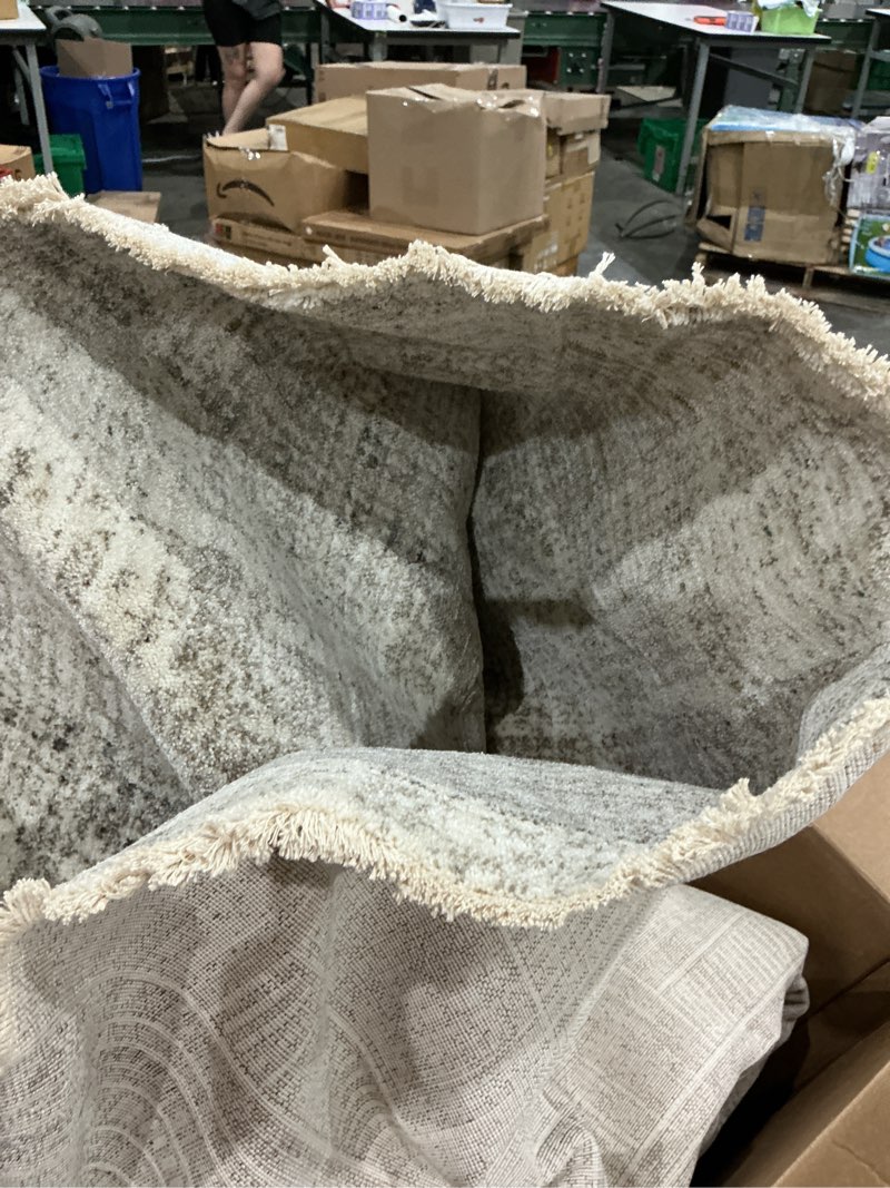 Condition photo showing Good Condition for somerset textured abstract grey/ beige hand-made wood blend area rug