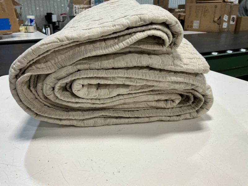 Condition photo showing Good Condition for european linen cotton stitch quilt king color natural 