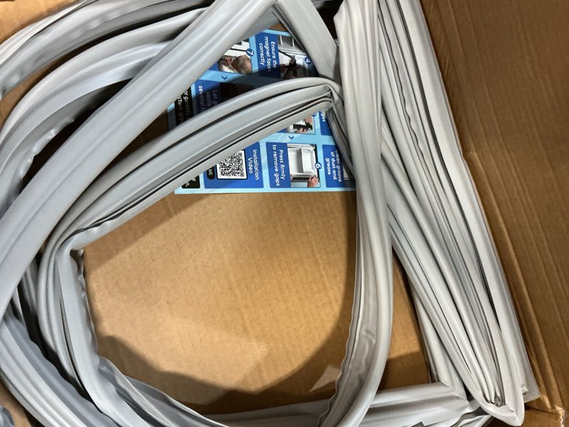 Condition photo showing Good Condition for upgraded 2 pack w10830162 refrigerator door seal gasket, compatible with whirlpool, kenmore, kitchenaid french door refrigerators, replaces w10443225, w10571956, w10179332, 12723206ap