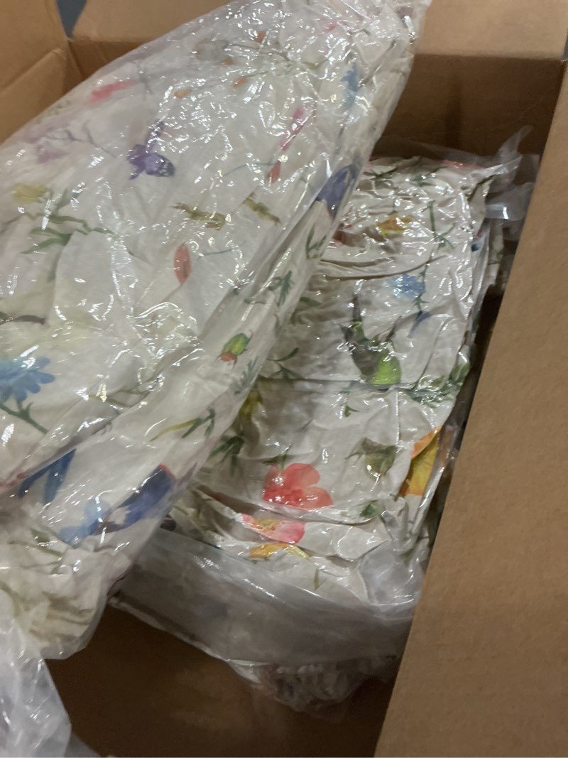 Condition photo showing Good Condition for Barydat 4 Pcs Outdoor Patio Chair Cushions with Back, 21.7 x 43.3 Inch Decorative Dining Back Cushions with Tie Buffalo Plaid Indoor Outdoor for Patio Furniture(Colorful,Flower) Colorful Flower