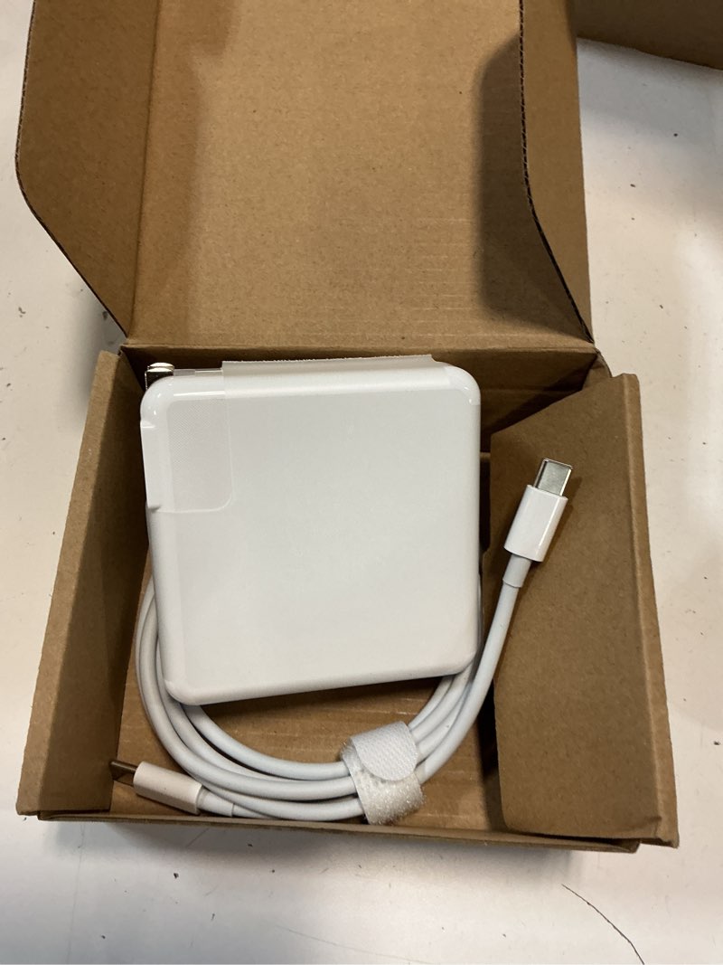 Condition photo showing Good Condition for Untitled Item