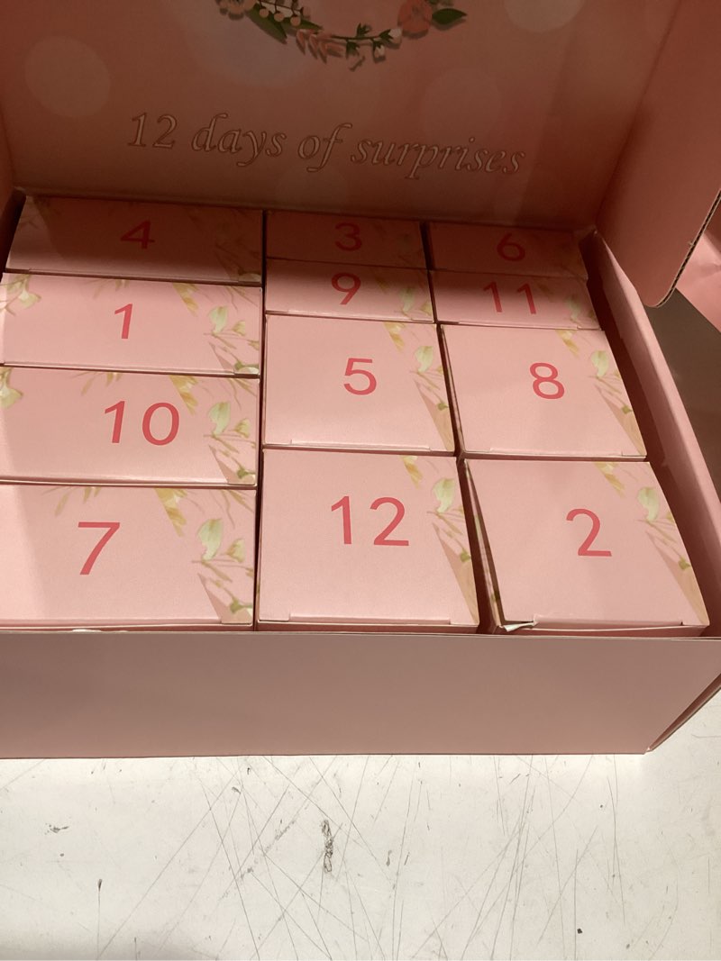 Condition photo showing Good Condition for 2025 Advent Calendar for Women, 12 Pcs Bath Salts & Shower Steamers Aromatherapy Gift Set, Christmas Countdown Box with Soothing Scents for Relaxation & Stress Relief (12 Pcs)