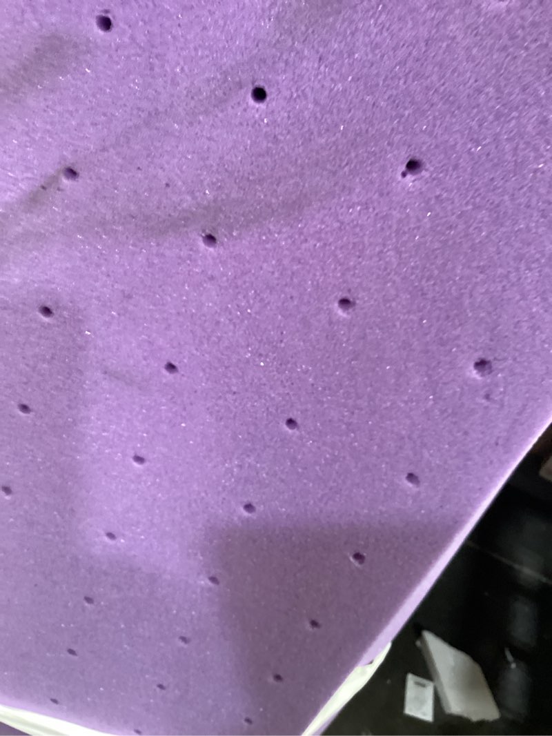 Condition photo showing Good Condition for SINWEEK 4 Inch Gel Memory Foam Mattress Topper Ventilated Soft Pressure Relieve Mattress Pad, Breathable Bed Topper, CertiPUR-US Certified, Full Size 4 Inch Full