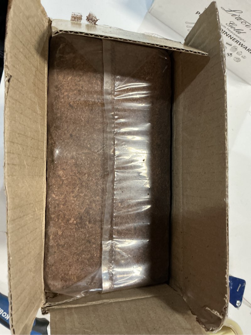 Condition photo showing New/Like New for coco coir 650gm bricks (5-pack) - organic coco coir for plants & gardening - omri-listed cocopeat for garden soil, seed starter soil, & mulch - organic coconut bricks - coconut fiber potting mix coco coir 650gm (5 bricks)