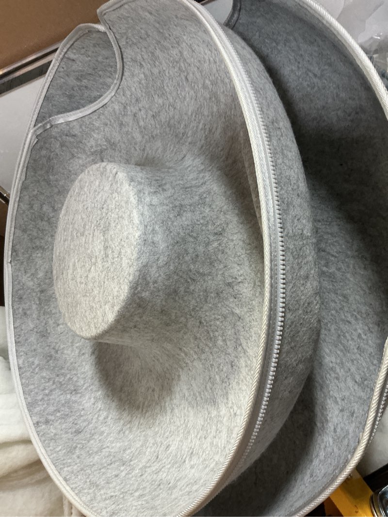 Condition photo showing Good Condition for large cat tunnel bed for indoor cats with 3 toys, scratch resistant donut cat bed, up to 30 lbs (l 24x24x11, light grey) l(24x24x11) light grey
