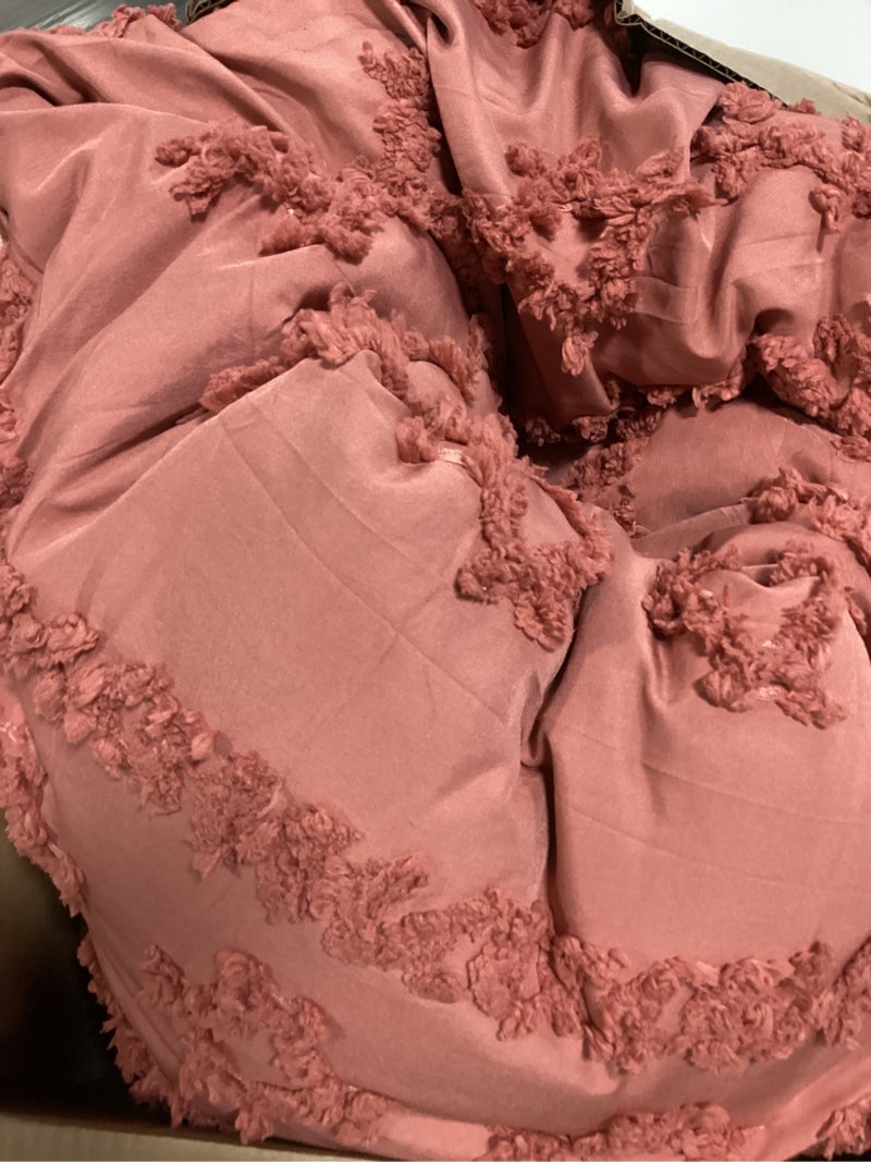 Condition photo showing As Is for Bedsure Tufted Boho Comforter Set King Size - Grayish Pink Boho Bed Set, GentleSoft™ 3 Pieces Farmhouse Shabby Chic Embroidery Bedding, Gifts for Woman, Soft Jacquard King Comforter for All Seasons King 25 - Grayish Pink - Elegant