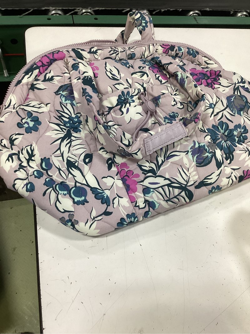 Condition photo showing Good Condition for vera bradley featherweight tote in fresh-cut floral lavender