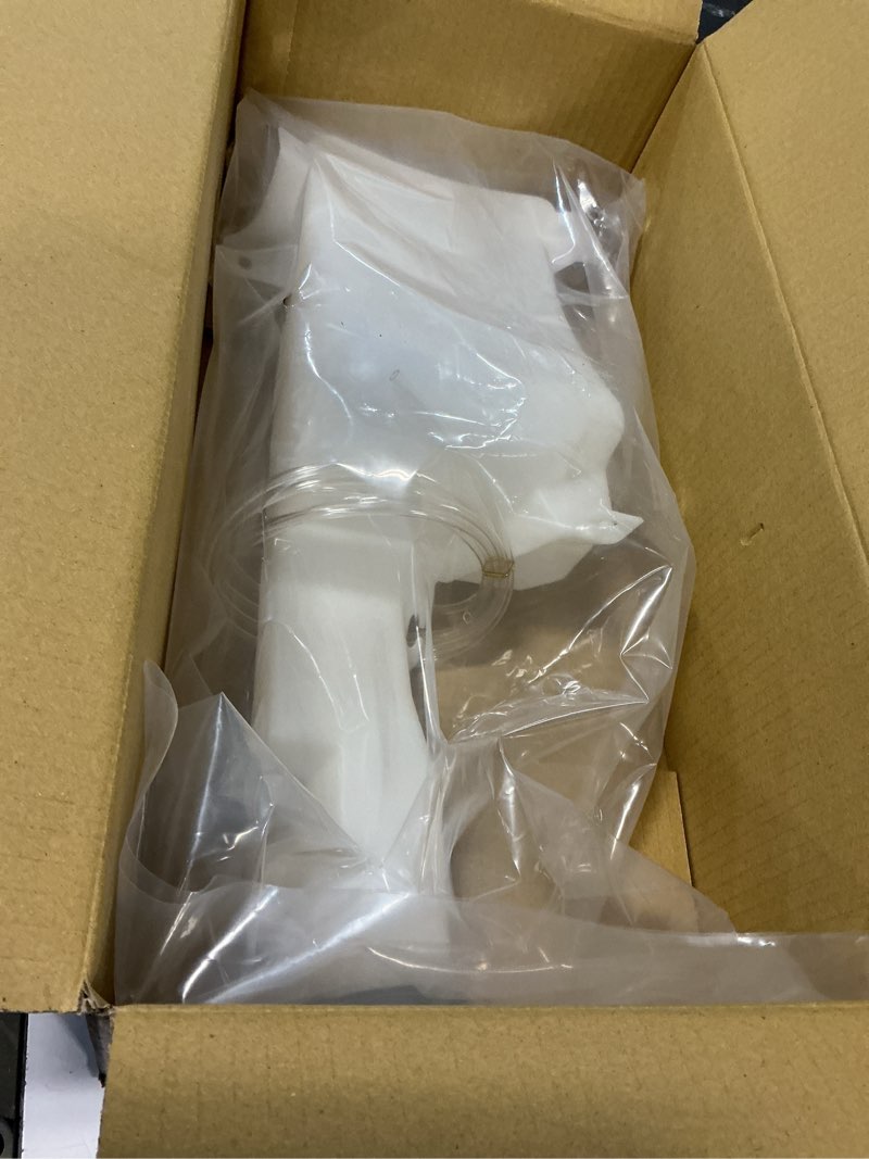 Condition photo showing Good Condition for for chevy silverado 1500/2500 / 3500 windshield washer reservoir 1999-2006 | single pump hole | gm1288121 | 12487670