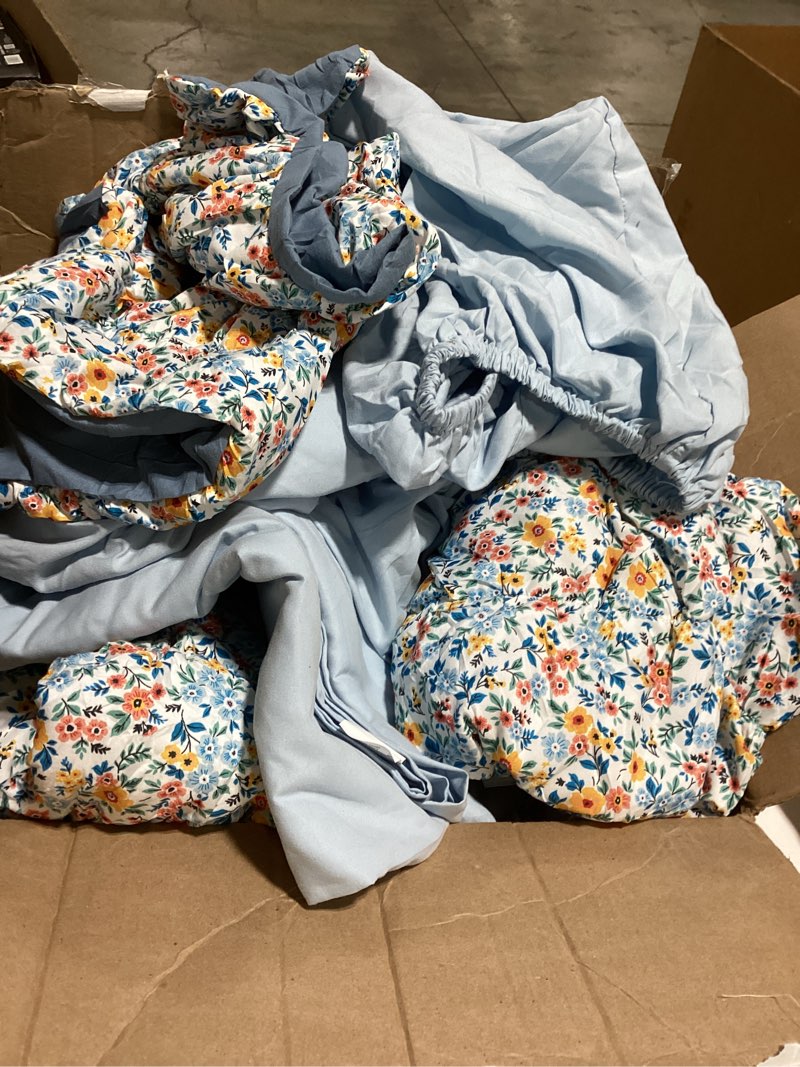 BLOOMHAVEN Queen Comforter Set - 7 Pieces Blue Classic Puff Floral Bedding Sets for All Seasons, Sha