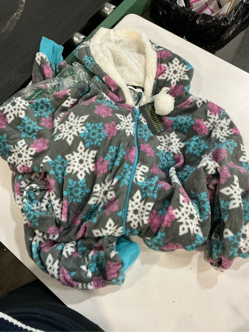 Condition photo showing Good Condition for just love adult onesie/pajamas sizel