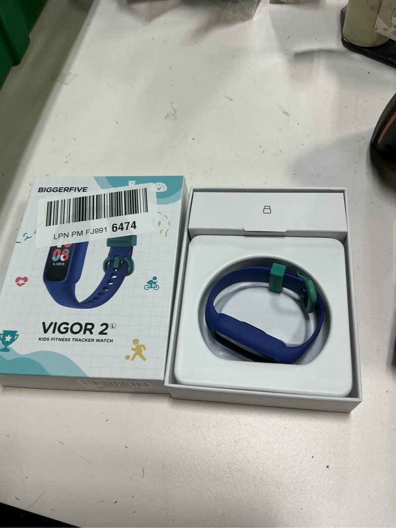 Condition photo showing Good Condition for BIGGERFIVE Vigor 2 L Kids Fitness Tracker Watch for Boys Girls Ages 5-15, Activity Tracker, Heart Rate Sleep Monitor, IP68 Waterproof, Pedometer, Calorie Step Counter Watch, Blue